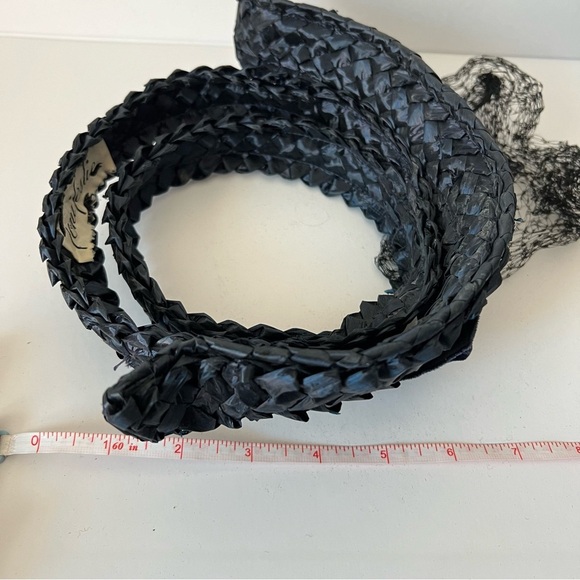 Vintage Retro Toni Leslie Braided Black Ladies Hat with Bow and Face Netting - Picture 11 of 12
